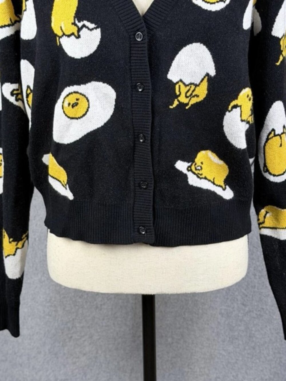 BlackMilk Gudetama Black Cropped Cardigan Lazy Egg Sweater Sanrio Size M/L - Picture 4 of 12